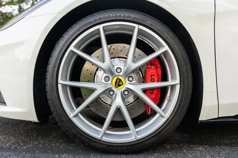 2024 Lotus Emira V6 First Edition photo 11