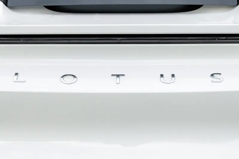 2024 Lotus Emira V6 First Edition photo 45