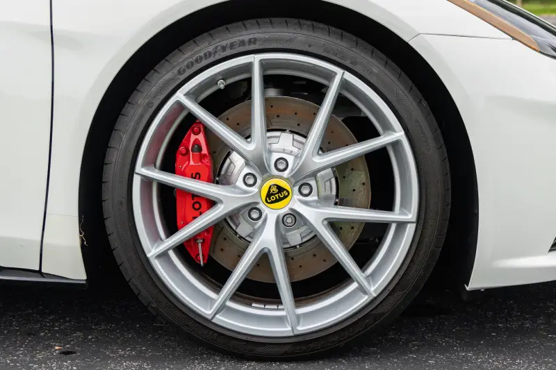 2024 Lotus Emira V6 First Edition photo 12