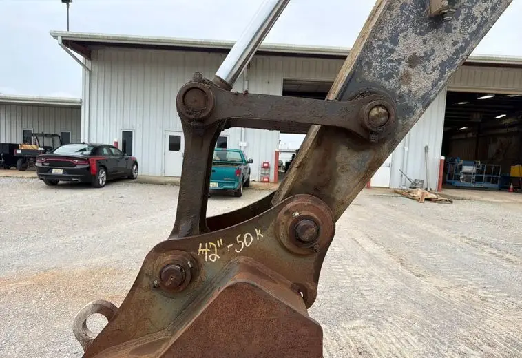 2017 John Deere 210G photo 12