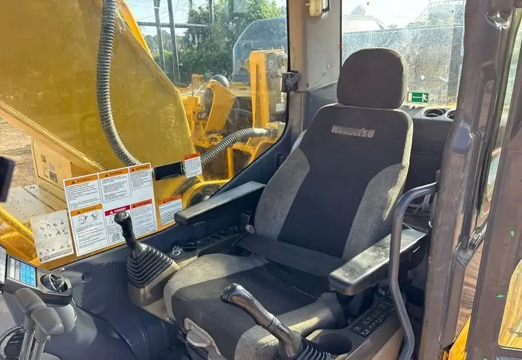 2017 Komatsu PC210LC-11 photo 67