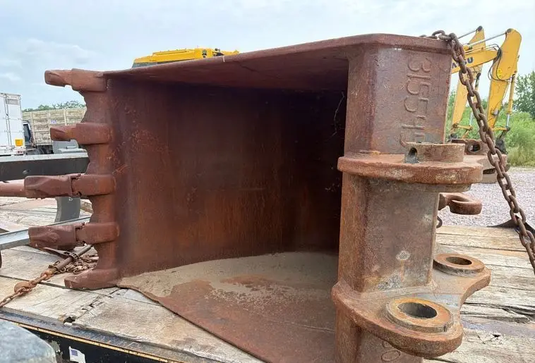 2014 Komatsu PC360LC-10 photo 97