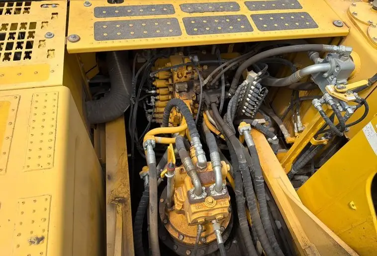 2014 Komatsu PC360LC-10 photo 25