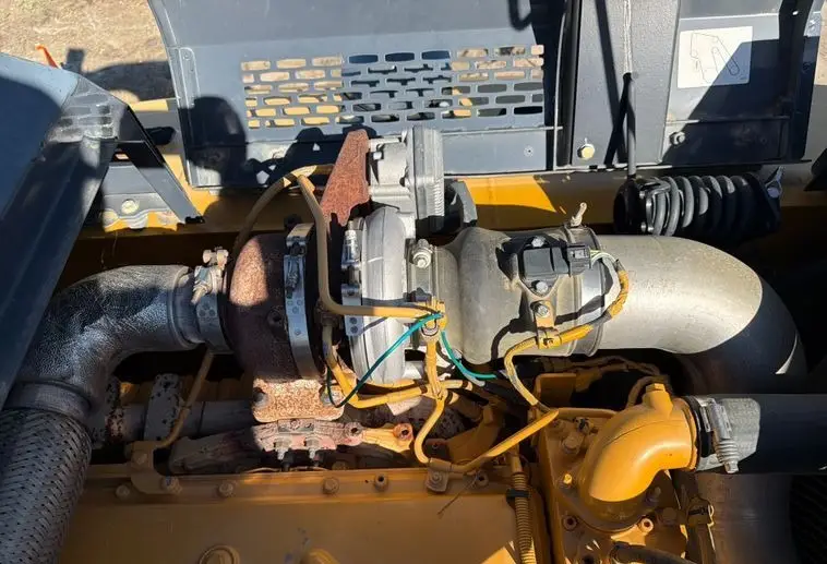 2017 John Deere 210G photo 51