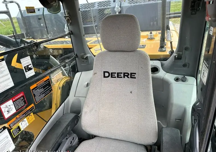 2017 John Deere 470G LC photo 53