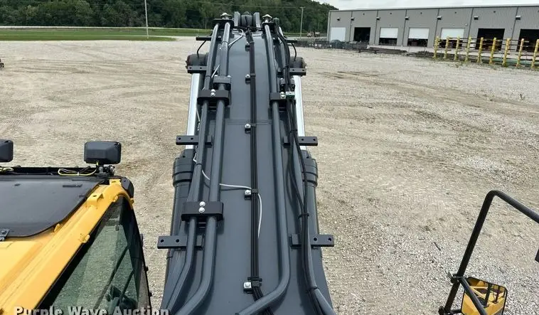 2017 John Deere 470G LC photo 49