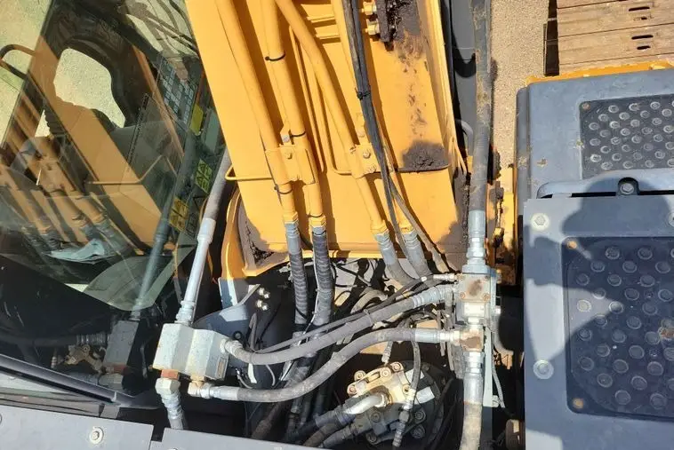 2012 Case CX210C photo 62