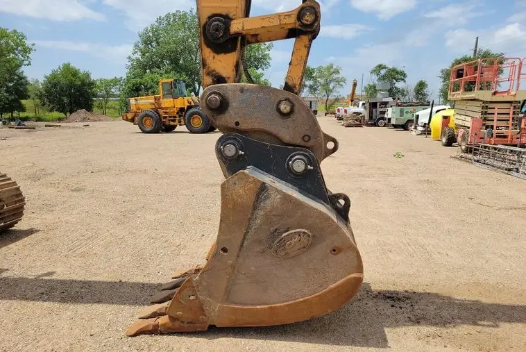2012 Case CX210C photo 22