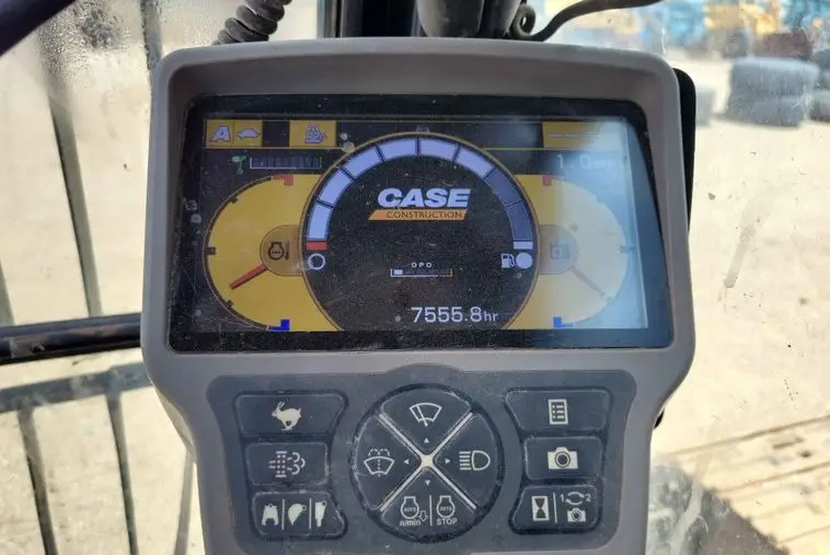 2012 Case CX210C photo 40