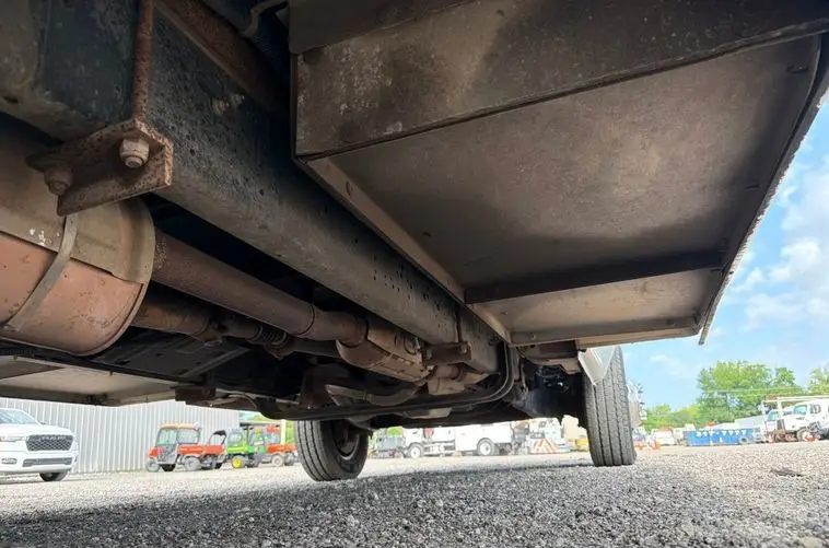 2014 Ford E450 Super Duty photo 90