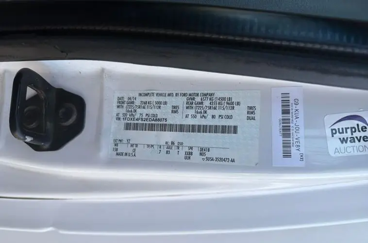 2014 Ford E450 Super Duty photo 96